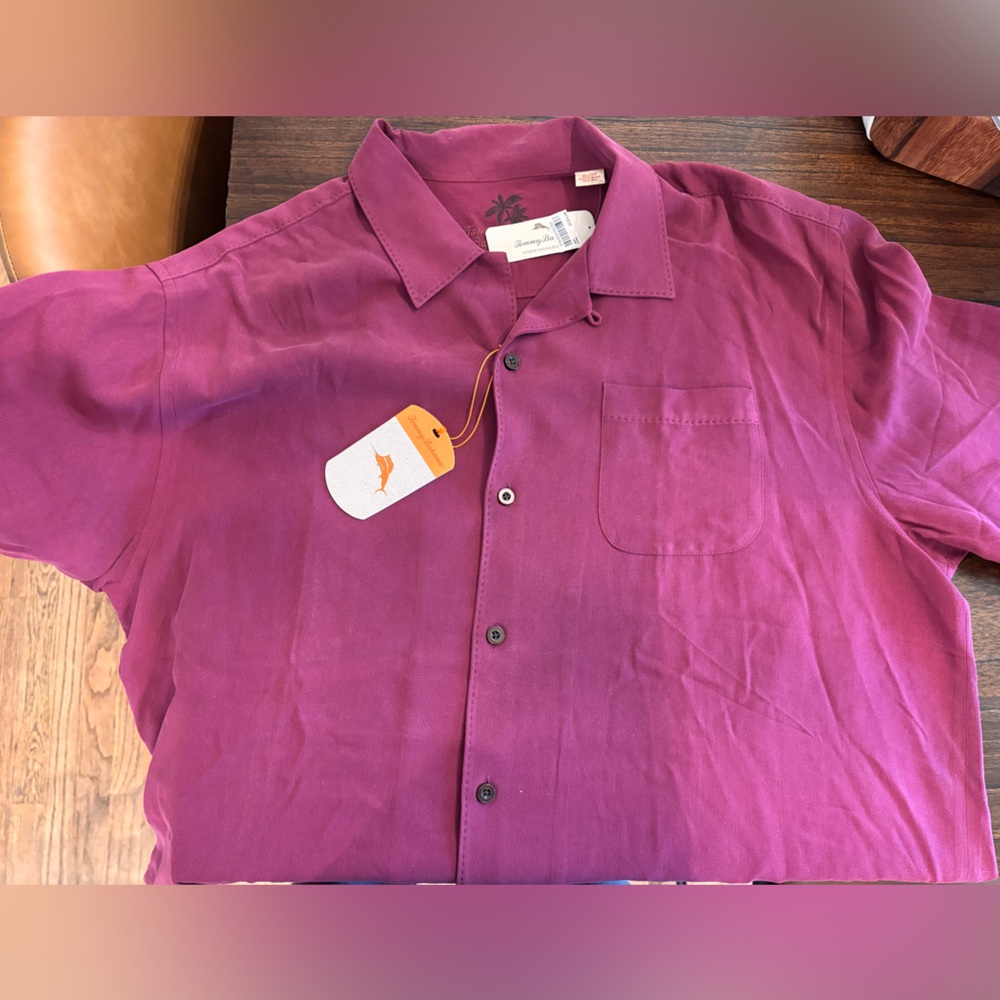 NWT Tommy Bahama Short Sleeve Shirt - Picture 2 of 3